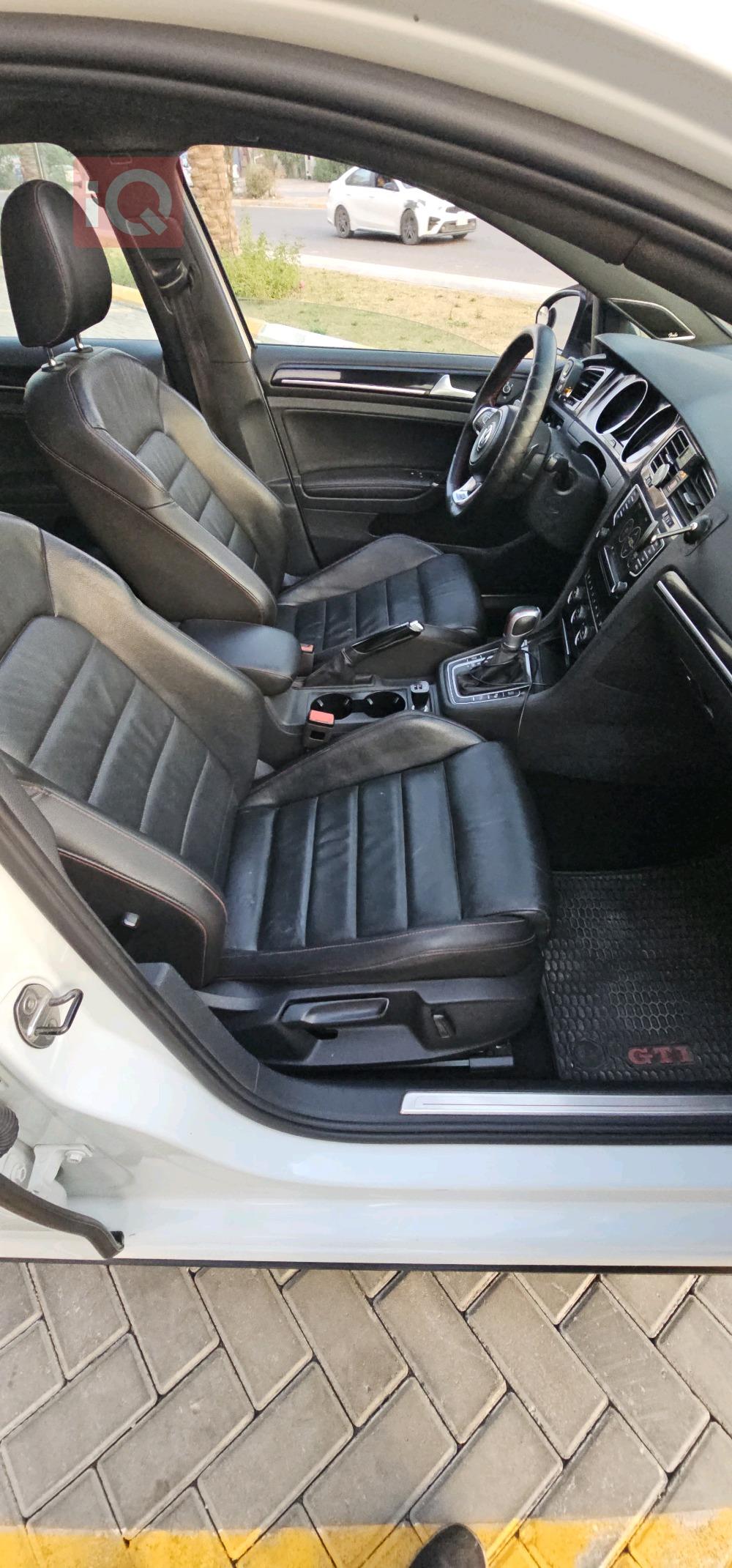 ڤۆڵکسواگن گۆلف